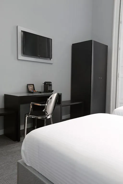Amra Barcelona Gran Via Guest House 2*,  Spain