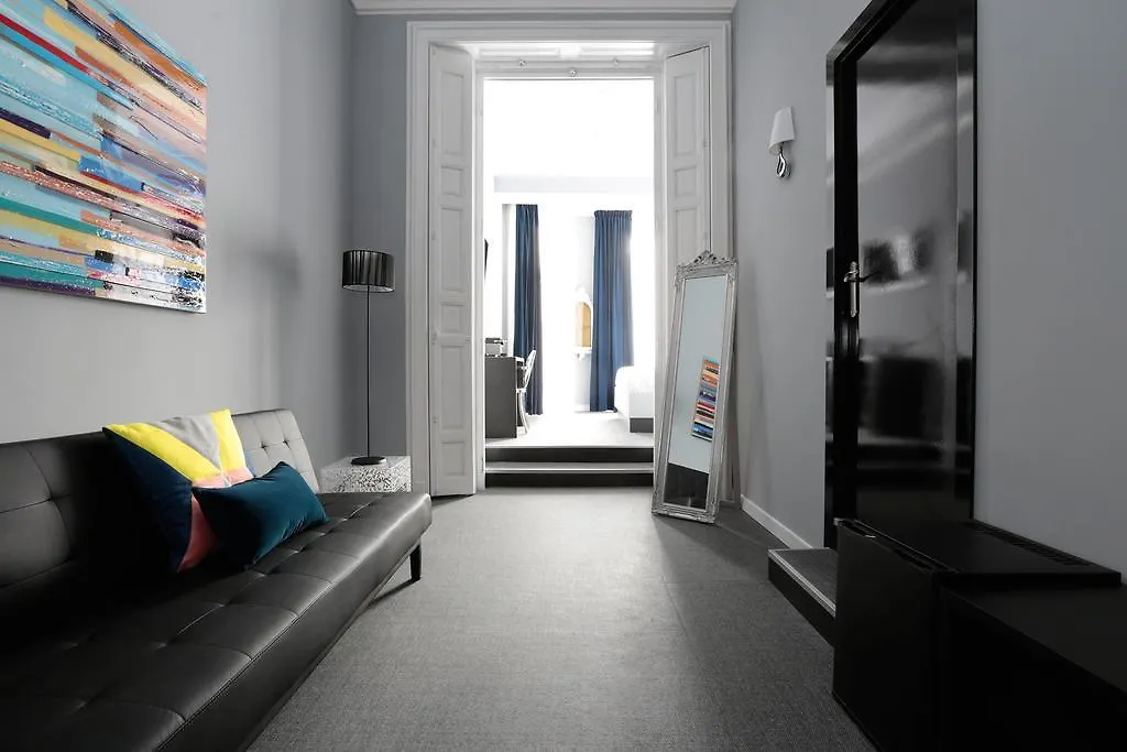 Amra Barcelona Gran Via Guest House