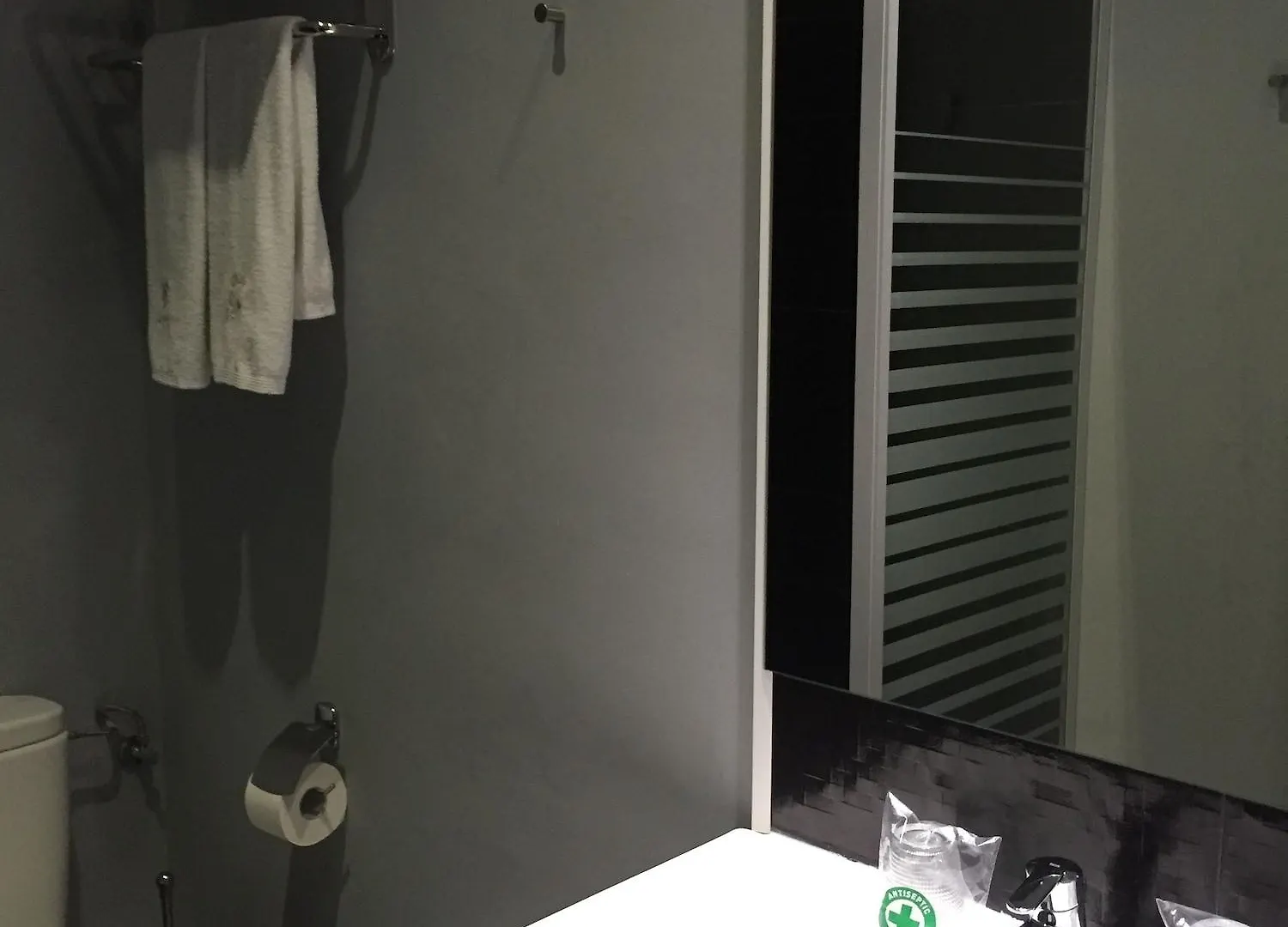 Amra Barcelona Gran Via Guest House
