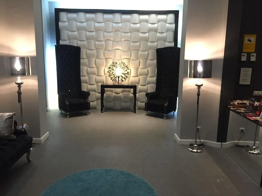 **  Amra Barcelona Gran Via Guest House Испания