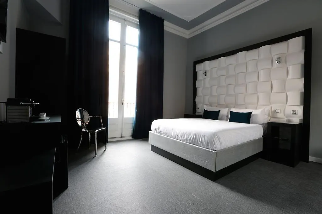 Amra Barcelona Gran Via Guest House