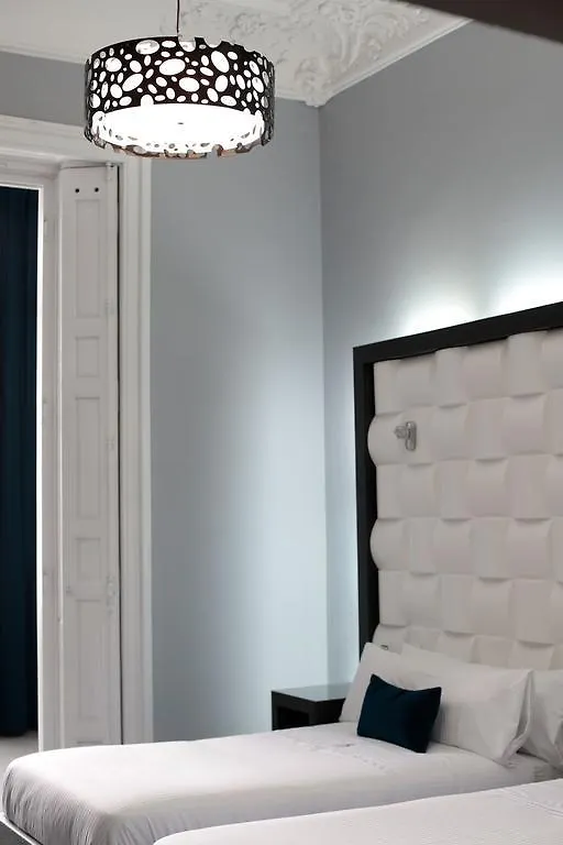 Amra Barcelona Gran Via Guest House 2*,