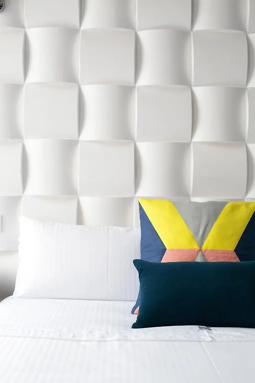 Amra Barcelona Gran Via Guest House