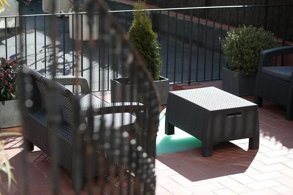 Amra Barcelona Gran Via Otel Konukevi