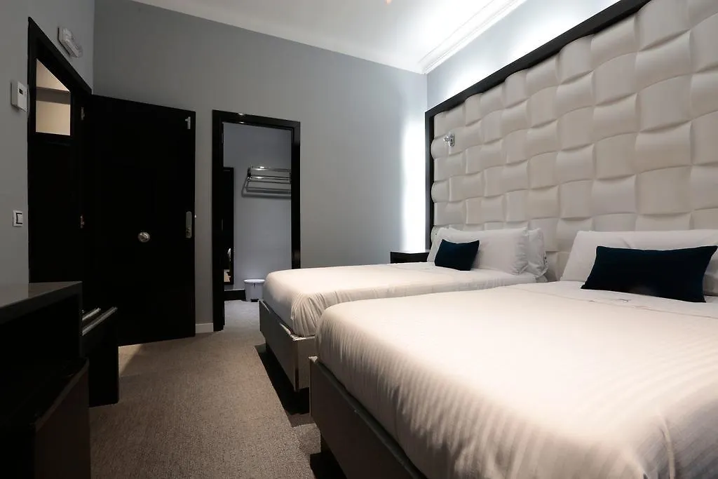 Amra Barcelona Gran Via Otel 2*,