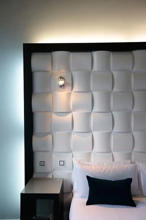 Amra Barcelona Gran Via Otel Konukevi